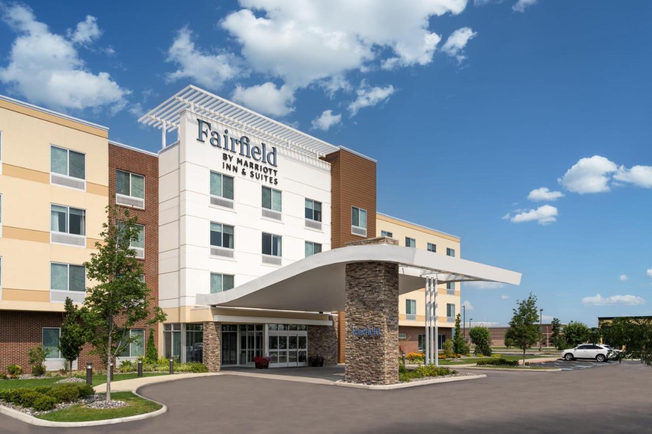 Fairfield Inn & Suites By Marriott Cleveland Tiedeman Road Brooklyn Exterior foto